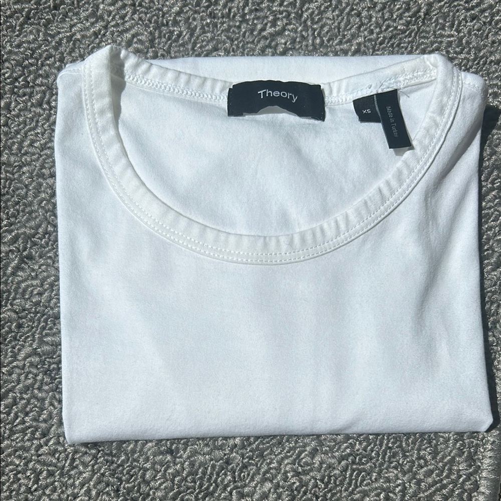 Theory White Short Sleeve Tee